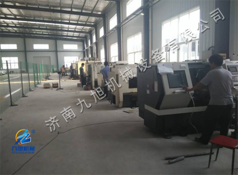 配件數(shù)十臺數(shù)控設(shè)備生產(chǎn)車間(圖1) 配件數(shù)十臺數(shù)控設(shè)備生產(chǎn)車間