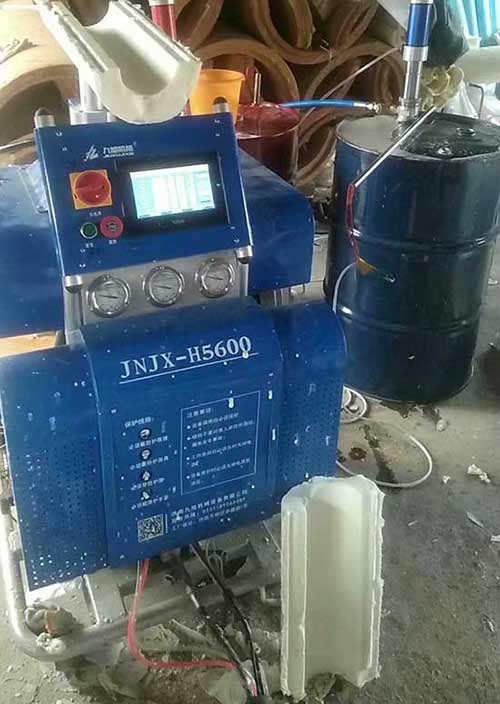 聚氨酯發(fā)泡灌注機(圖1) H5600D聚氨酯發(fā)泡灌注機