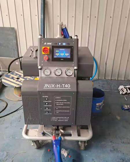 二手聚氨酯發(fā)泡機(jī)(圖2) T40聚氨酯發(fā)泡機(jī)