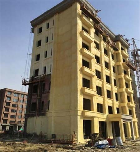 建筑外墻保溫聚氨酯發(fā)泡設(shè)備(圖2) 建筑外墻保溫聚氨酯發(fā)泡案例